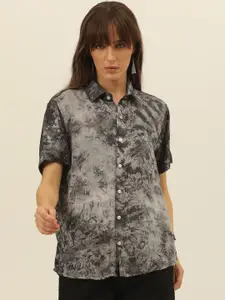 JAVINISHKA Women Comfort Opaque Printed Casual Shirt