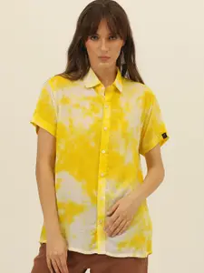 JAVINISHKA Women Comfort Opaque Printed Casual Shirt