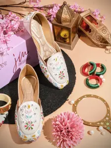 JM Looks Embellished Square Toe Mojaris