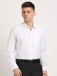 Turtle Men Classic Slim Fit Opaque Printed Formal Shirt