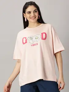THE HOLLANDER Women Typography Printed Drop-Shoulder Sleeves T-Shirt