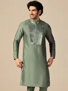 KISAH Men Tape Work Embellished Zari  Regular Fit Kurta
