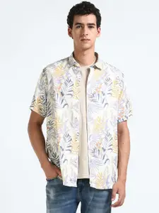 Flying Machine Tropical Printed Casual Shirt