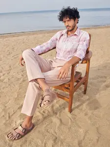 Mufti Men Slim Fit Geometric Printed Spread Collar Cotton Casual Shirt