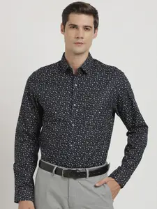Turtle Floral Printed Classic Slim Fit Cotton Formal Shirt