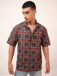 HIGHLANDER Geometric Printed Spread Collar Short Sleeves Shirt