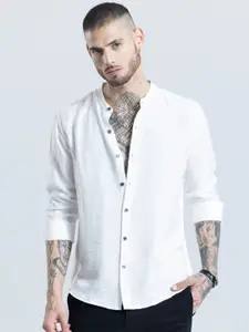 Snitch White Classic Slim Fit Mandarin Collar Cotton Printed Casual Shirt