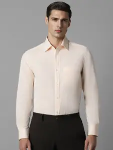 Louis Philippe Spread Collar Cotton Formal Shirt