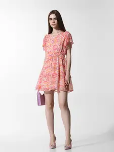 ONLY Onlameba Abstract Printed V-Neck Flared Sleeves Chiffon Fit & Flare Dress