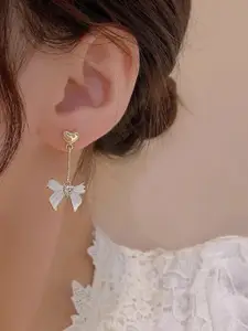 ISHKAARA Contemporary Ear Cuff Earrings
