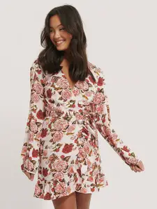 Mitera Floral Printed Puff Sleeve V Neck Fit & Flare Dress