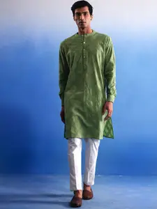 VASTRAMAY Men Schiffli Embroidered Cotton Kurta With Pyjama
