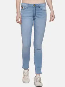 Campus Sutra Women Smart Light Fade Stretchable Jeans