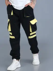 The Dance Bible Men Colourblocked Relaxed-Fit Mid Rise Stylish Flap Pockets Baggy Joggers