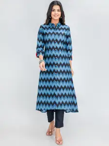SUTI Geometric Cotton Mandarin Collar Roll-Up Sleeves Angrakha A-Line Kurta