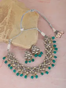 AURAA TRENDS Gold-Plated Artificial  Stones & Beads Studded Necklace & Earrings Set