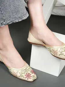 Anouk Embellished Mojaris