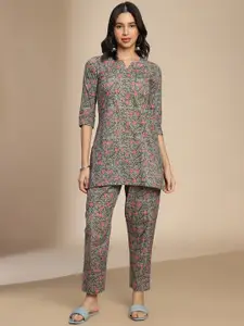 Shaily Printed Top With Flared Trouser Co-Ords