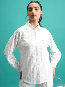 Tokyo Talkies White Spread Collar Casual Shirt