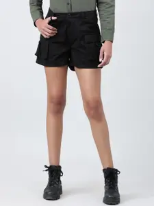 Bene Kleed Women Solid High-Rise Pure Cotton Cargo Shorts