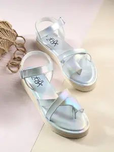 Zebba Women  One Toe Flats