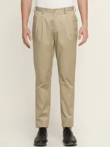 Blackberrys Men Mid-Rise Plain Cotton Slim Fit Pleated Regular Trousers Trouser