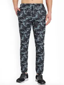 ONE SKY Men Camouflage Printed Track Pants