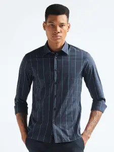 Flying Machine Slim Fit Checked Casual Shirt