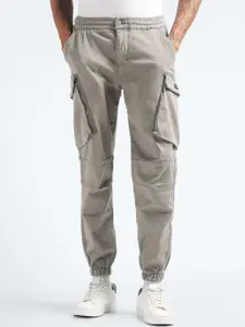 Flying Machine Mid Rise Cotton Cargos Trousers