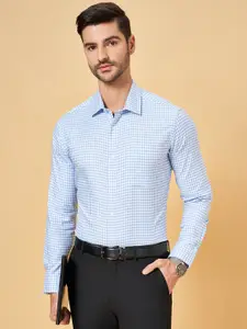 BYFORD by Pantaloons Slim Fit Grid Tattersall Checks Opaque Cotton Formal Shirt