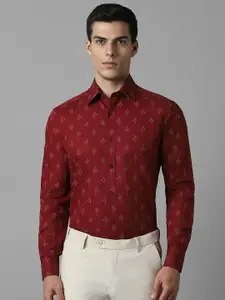 Louis Philippe Classic Fit Floral Printed Spread Collar Formal Shirt