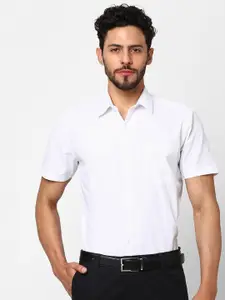 Indivisual Clothing Men Standard Slim Fit Opaque Casual Shirt