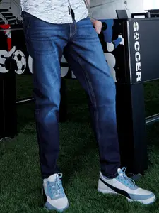 Campus Sutra Men Smart Low Distress Light Fade Stretchable Jeans