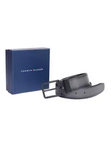Tommy Hilfiger Men Textured Leather Reversible Belt