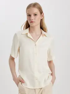 DeFacto Women Opaque Casual Shirt