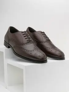 Red Tape Men Leather Textured Formal Oxfords