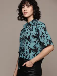 Roadster The Lifestyle Co. Abstract Printed Casual Shirt