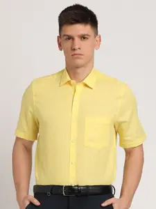 Turtle Spread Collar Short Sleeves Cotton Formal Shirt