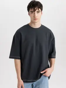 DeFacto Round Neck Drop Shoulder Sleeves T-shirt