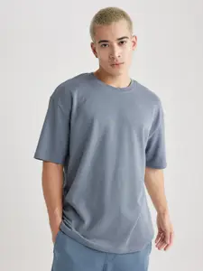 DeFacto Round Neck Drop Shoulder Sleeves T-shirt