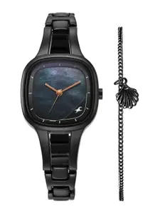 Fastrack Women Mother of Pearl Dial & BraceletStrap Analogue Watch with Bracelet 6147NM04F