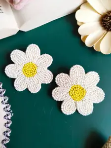 Sangria Floral Pearls Studs Earrings