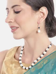 Anouk Women Gold-Plated Onyx Studded & Beaded Necklace with Earrings