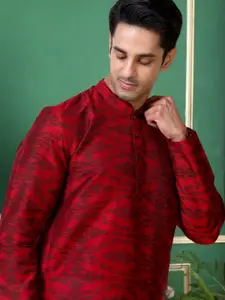 TATTVA Ethnic Motifs Printed Mandarin Collar Straight Short Kurta