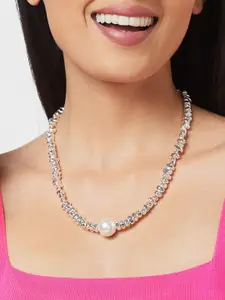 Globus Silver Toned Pearls Silver Plated Necklace