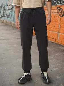 Bewakoof Men Mid-Rise Jogger