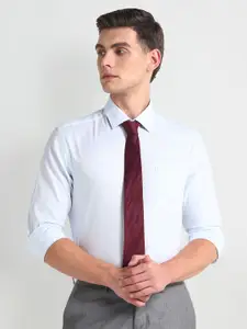 Arrow Slim Fit Cutaway Collar Pure Cotton Formal Shirt
