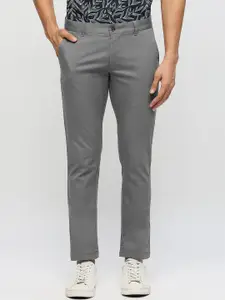 Basics Men Mid-Rise Tapered Fit Dobby Cotton Trouser