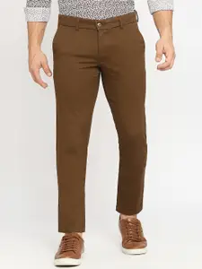 Basics Men Tapered Fit Dobby Weave Cotton Chinos Trousers