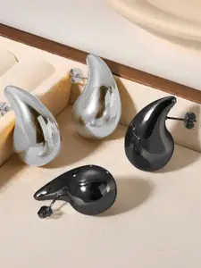 VAGHBHATT Set Of 2 Teardrop Shaped Studs Earrings